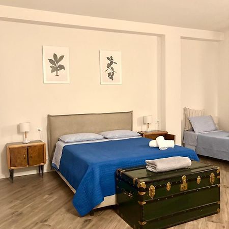 Lu.Lu Suite And Rooms Пиаченца Екстериор снимка