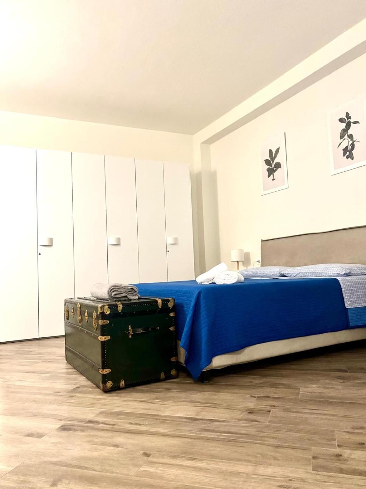 Lu.Lu Suite And Rooms Пиаченца Екстериор снимка