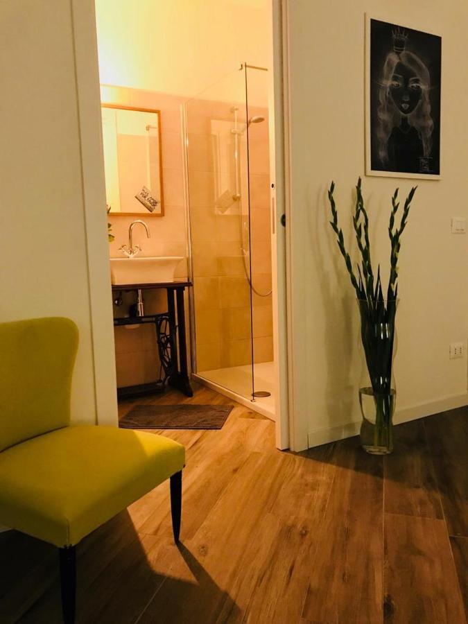 Lu.Lu Suite And Rooms Пиаченца Екстериор снимка