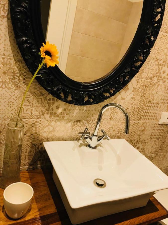 Lu.Lu Suite And Rooms Пиаченца Екстериор снимка