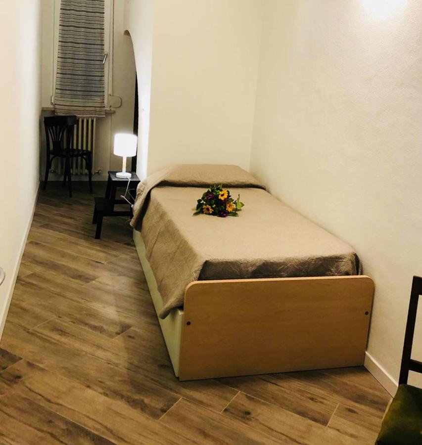 Lu.Lu Suite And Rooms Пиаченца Екстериор снимка
